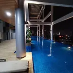 Col 30B Kl Tower View Cozy Studio