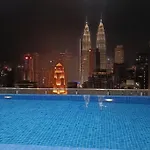 Col 30B Kl Tower View Cozy Studio